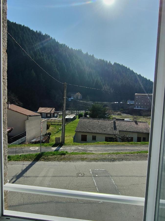 Отель Le Payanke Ardechois Saint-Martin-de-Valamas Экстерьер фото